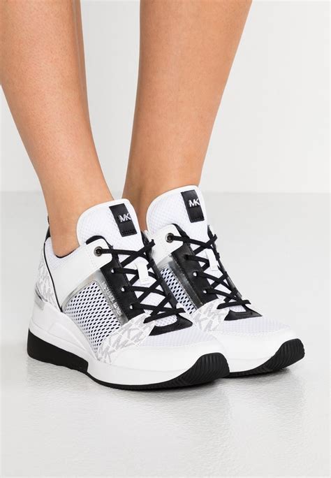 michael kors sneakers - wit|Michael Kors white sneakers sale.